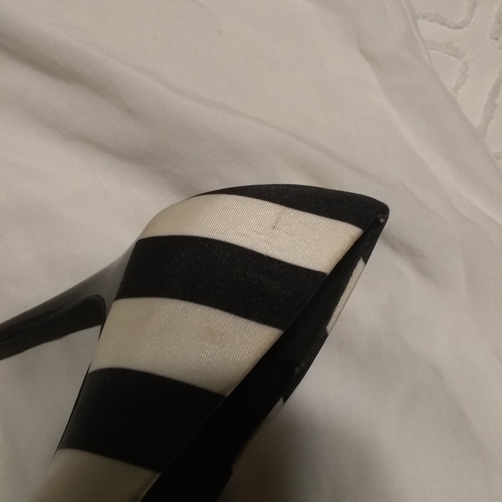 Cosmopolitan shoes - Picture 10 of 11